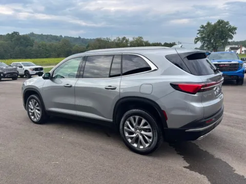 More photos of 2025 Buick Enclave Preferred at Fahey Imports, OH