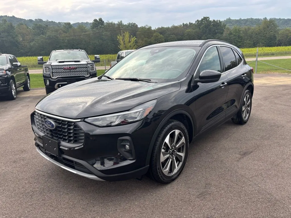 Black 2025 Ford Escape Platinum for sale in Crooksville, OH