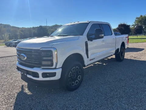 White 2025 Ford F-250SD Platinum for sale in Crooksville, OH