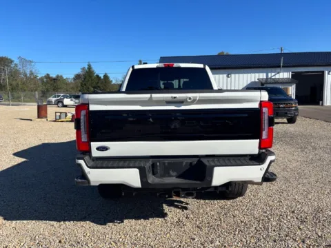 More photos of 2025 Ford F-250SD Platinum at Fahey Imports, OH