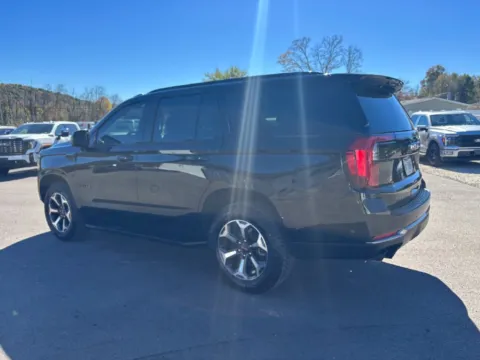 More photos of 2025 GMC Yukon AT4 at Fahey Imports, OH