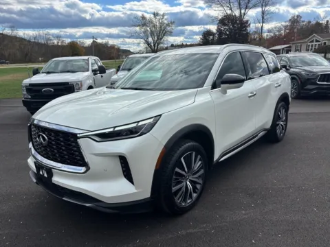 White 2024 INFINITI QX60 Sensory for sale in Crooksville, OH