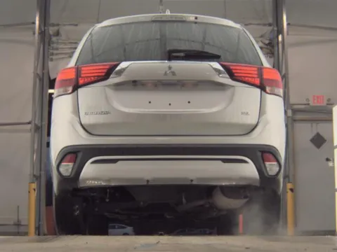 More photos of 2020 MITSUBISHI OUTLANDER SEL at Mr. Car of Brentwood, MD