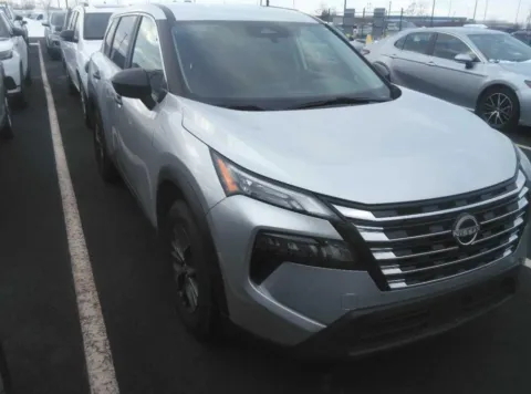 Silver 2024 NISSAN ROGUE S for sale in Brentwood, MD