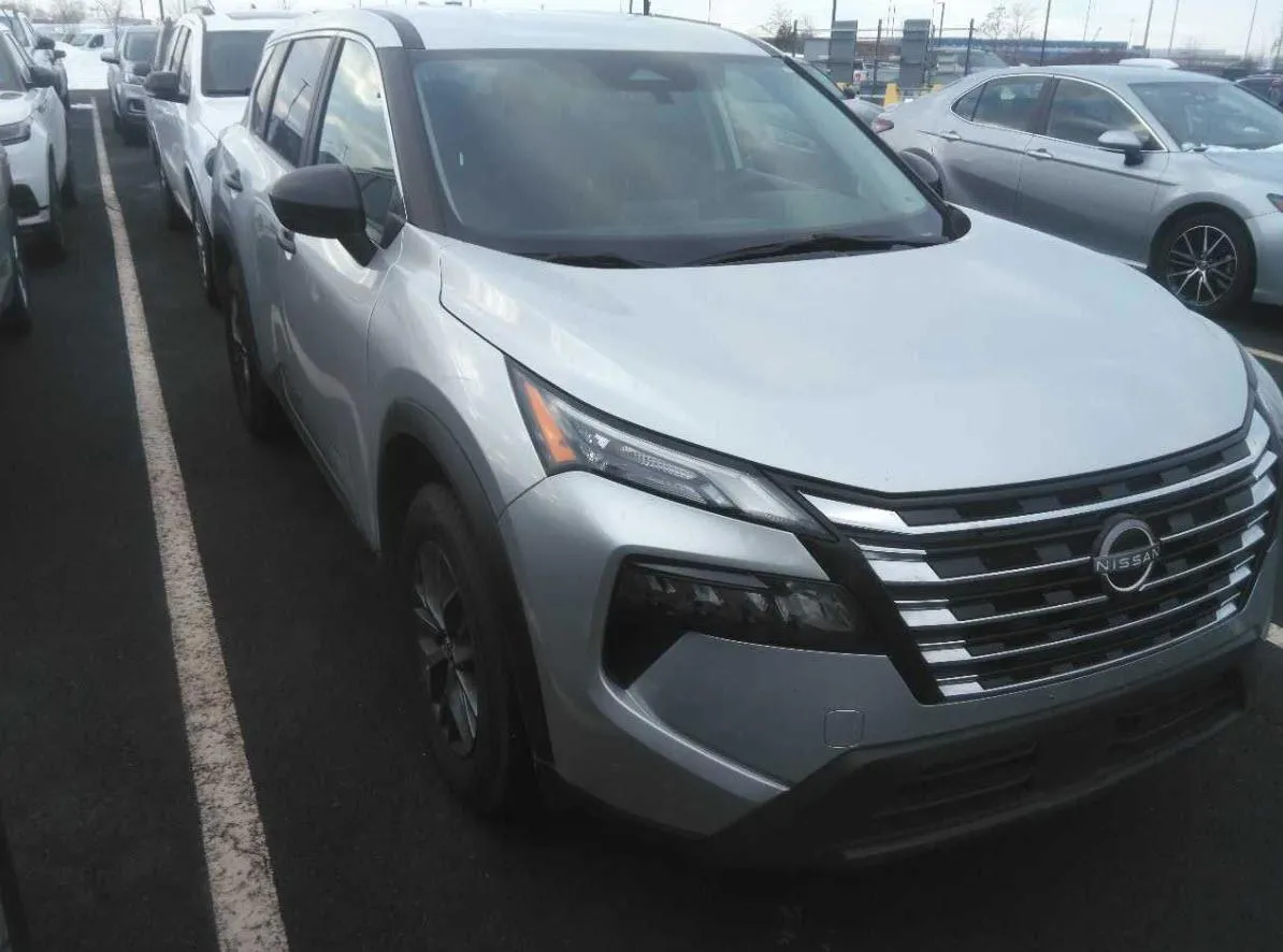 Silver 2024 NISSAN ROGUE S for sale in Brentwood, MD