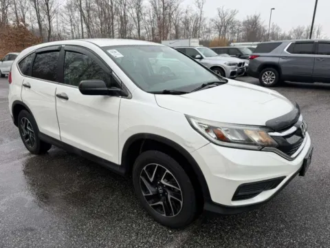 White 2016 HONDA CR-V SE for sale in Brentwood, MD