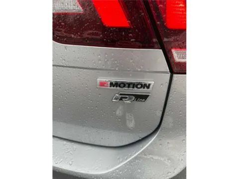 More photos of 2021 VOLKSWAGEN TIGUAN R-LINE at Mr. Car of Brentwood, MD