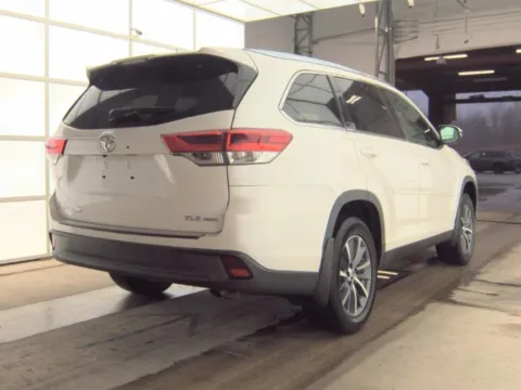 More photos of 2019 TOYOTA HIGHLANDER XLE at Mr. Car of Brentwood, MD