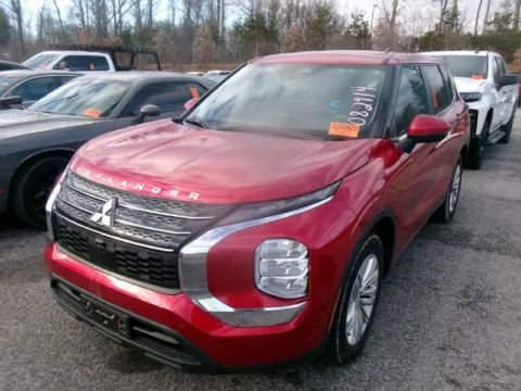 Red 2022 MITSUBISHI OUTLANDER ES for sale in Brentwood, MD