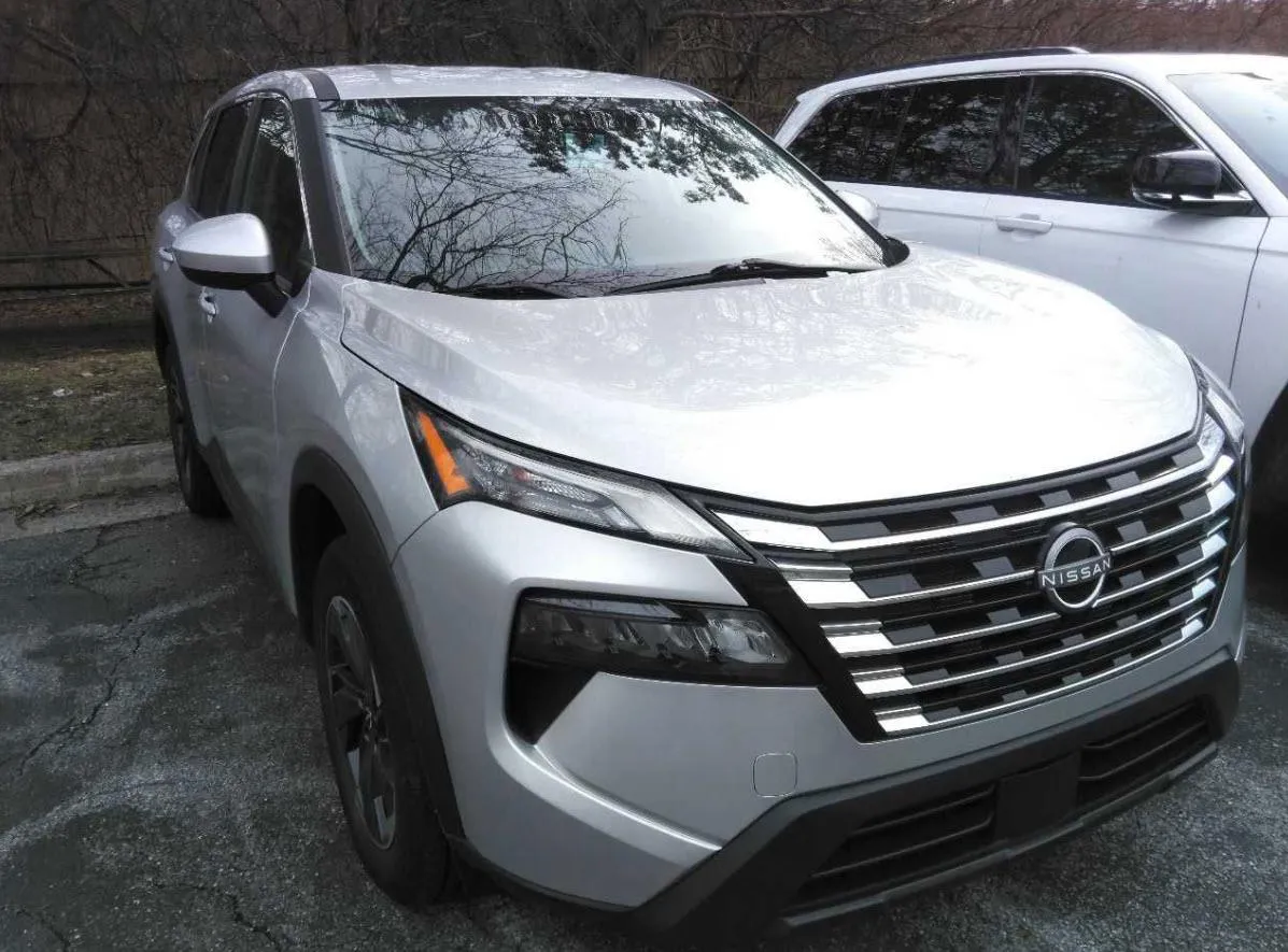 Silver 2024 NISSAN ROGUE SV for sale in Brentwood, MD