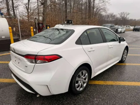 More photos of 2022 TOYOTA COROLLA LE at Mr. Car of Brentwood, MD