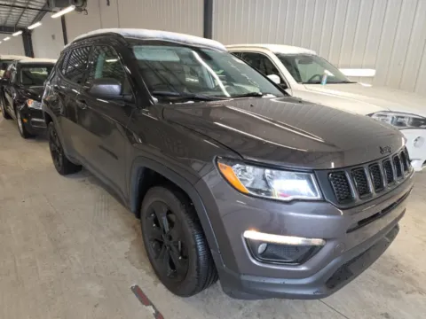 Gray 2020 JEEP COMPASS ALTITUDE for sale in Brentwood, MD