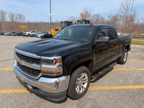 Photos of 2018 CHEVROLET SILVERADO 1500 LT for sale in Brentwood, MD at Mr. Car of Brentwood