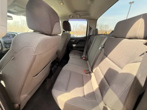 More photos of 2018 CHEVROLET SILVERADO 1500 LT at Mr. Car of Brentwood, MD