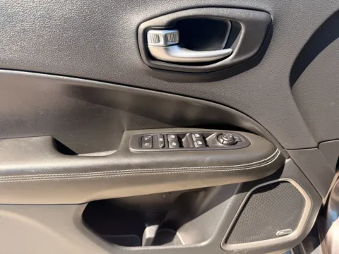 More photos of 2021 JEEP COMPASS 80TH ANNIVERSARY at Mr. Car of Brentwood, MD