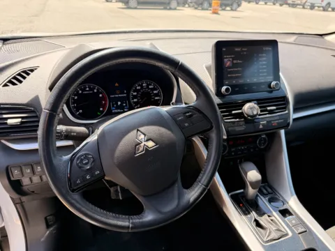 More photos of 2022 MITSUBISHI ECLIPSE CROSS SE W/ PAN SUNROOF & HEATED SEATS at Mr. Car of Brentwood, MD