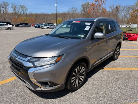 Gray 2020 MITSUBISHI OUTLANDER SEL W/ 4WD & LEATHER for sale in Brentwood, MD