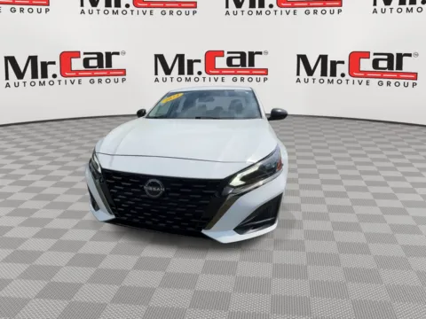 More photos of 2024 NISSAN ALTIMA 2.5 SR at Mr. Car of Brentwood, MD