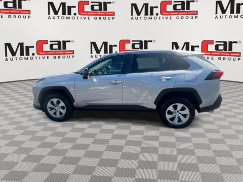 More photos of 2022 TOYOTA RAV4 LE at Mr. Car of Brentwood, MD