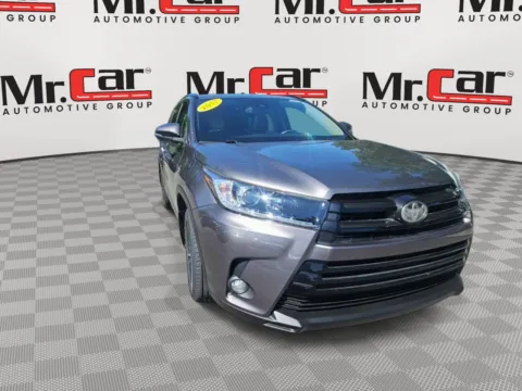 More photos of 2017 TOYOTA HIGHLANDER SE at Mr. Car of Brentwood, MD
