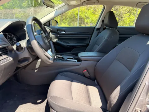More photos of 2024 NISSAN ALTIMA 2.5 SV at Mr. Car of Brentwood, MD