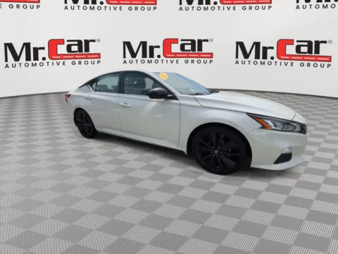 Photos of 2022 NISSAN ALTIMA 2.5 SR for sale in Brentwood, MD at Mr. Car of Brentwood