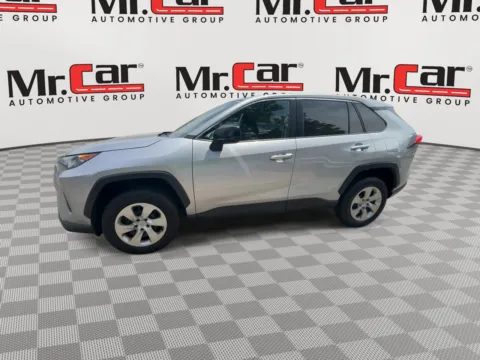 More photos of 2022 TOYOTA RAV4 LE at Mr. Car of Brentwood, MD