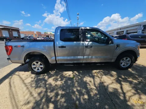 Photos of 2021 FORD F-150 XLT W/ 4X4 & CREW CAB for sale in Brentwood, MD at Mr. Car of Brentwood