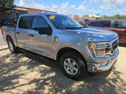 Another view of 2021 FORD F-150 XLT W/ 4X4 & CREW CAB for sale in Brentwood, MD at Mr. Car of Brentwood