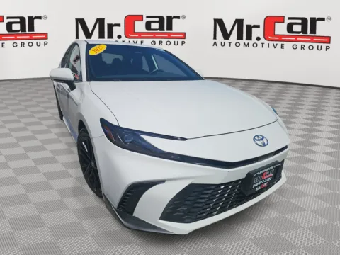 White 2025 TOYOTA CAMRY SE for sale in Brentwood, MD