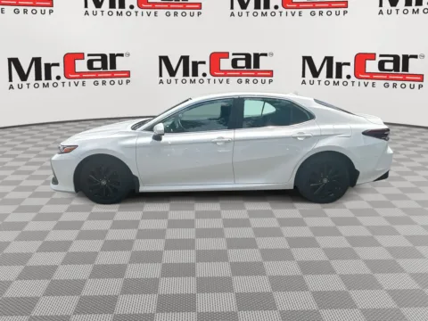 More photos of 2021 TOYOTA CAMRY LE W/ AWD at Mr. Car of Brentwood, MD