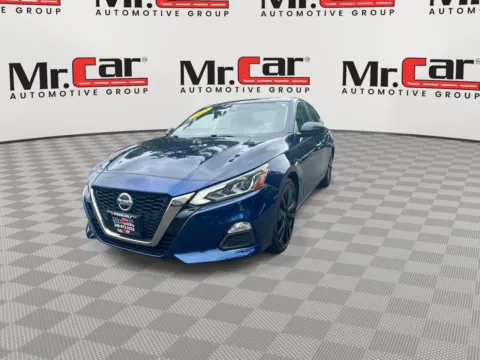More photos of 2022 NISSAN ALTIMA 2.5 SR W/ LEATHER at Mr. Car of Brentwood, MD