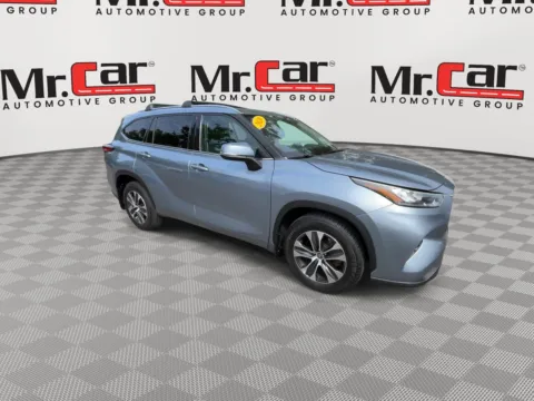 Photos of 2020 TOYOTA HIGHLANDER XLE for sale in Brentwood, MD at Mr. Car of Brentwood