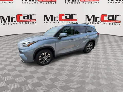 More photos of 2020 TOYOTA HIGHLANDER XLE at Mr. Car of Brentwood, MD