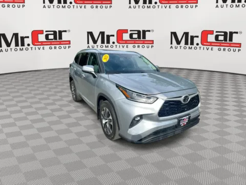 Photos of 2021 TOYOTA HIGHLANDER XLE for sale in Brentwood, MD at Mr. Car of Brentwood