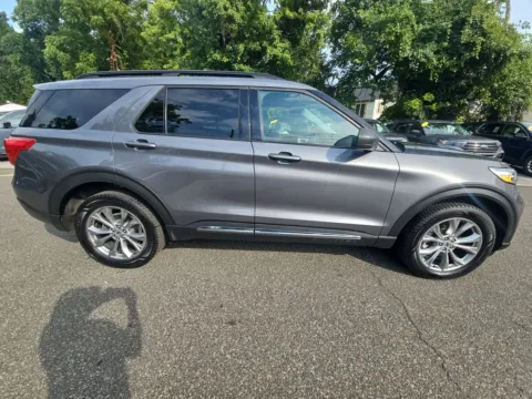 Photos of 2022 FORD EXPLORER XLT for sale in Brentwood, MD at Mr. Car of Brentwood