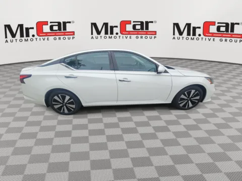 Photos of 2022 NISSAN ALTIMA 2.5 SV for sale in Brentwood, MD at Mr. Car of Brentwood