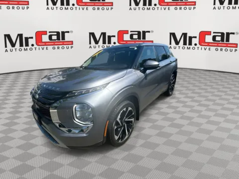 More photos of 2023 MITSUBISHI OUTLANDER SE at Mr. Car of Brentwood, MD