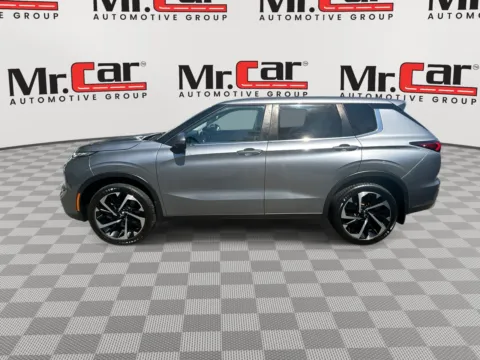 More photos of 2023 MITSUBISHI OUTLANDER SE at Mr. Car of Brentwood, MD