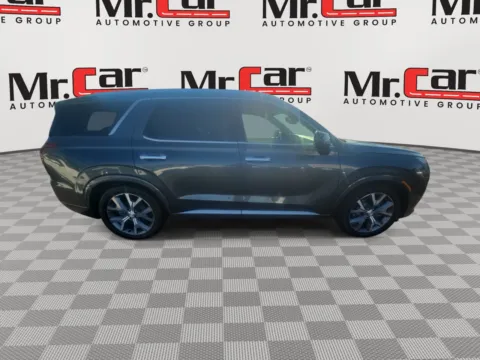 Photos of 2021 HYUNDAI PALISADE LIMITED for sale in Brentwood, MD at Mr. Car of Brentwood