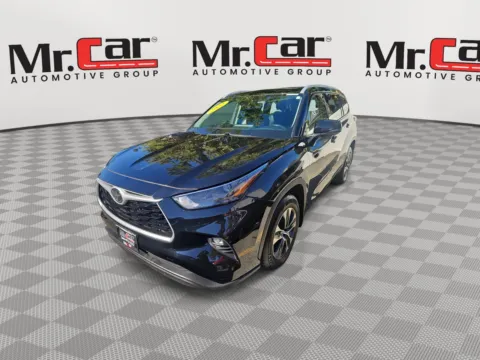 More photos of 2022 TOYOTA HIGHLANDER XLE at Mr. Car of Brentwood, MD