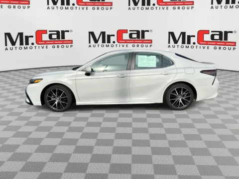 More photos of 2023 TOYOTA CAMRY SE at Mr. Car of Brentwood, MD