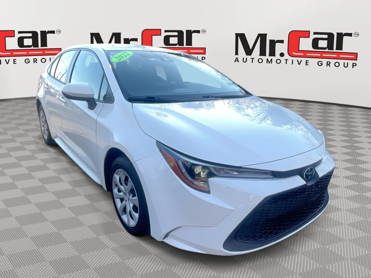 2022 Toyota Corolla LE's photo