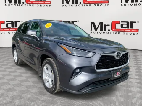 Gray 2023 TOYOTA HIGHLANDER LE for sale in Brentwood, MD