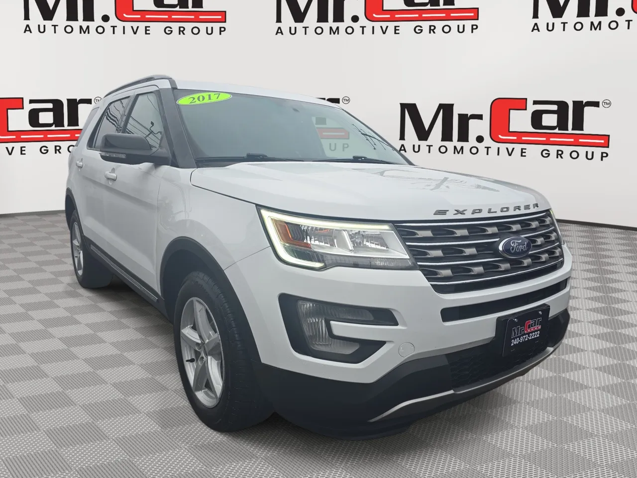 2017 Ford Explorer XLT's photo