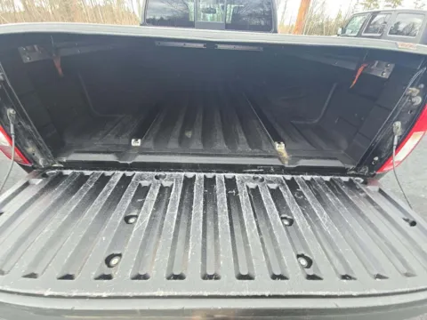 More photos of 2014 NISSAN FRONTIER SV at Mr. Car of Gaithersburg, MD