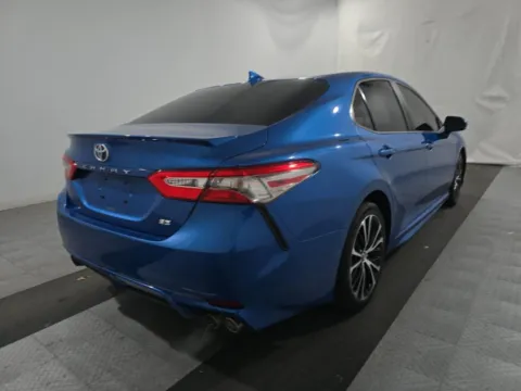 More photos of 2019 TOYOTA CAMRY SE at Mr. Car of Gaithersburg, MD