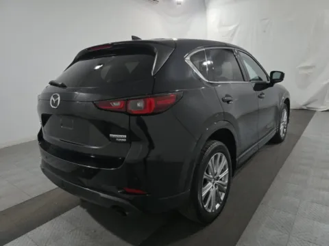 More photos of 2022 MAZDA CX-5 2.5 Turbo Signature at Mr. Car of Gaithersburg, MD