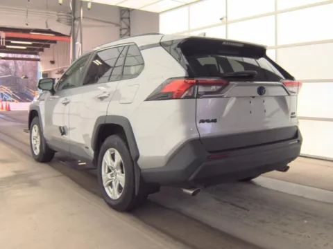 More photos of 2021 TOYOTA RAV4 HYBRID at Mr. Car of Gaithersburg, MD