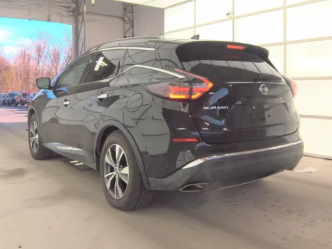 More photos of 2021 NISSAN MURANO SV at Mr. Car of Gaithersburg, MD